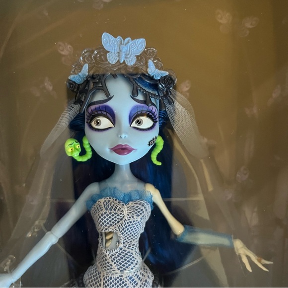 Monster High Skullector Corpse Bride Doll - Picture 3 of 16